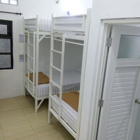 Albergue Setia Backpacker Yogyakarta Exterior foto