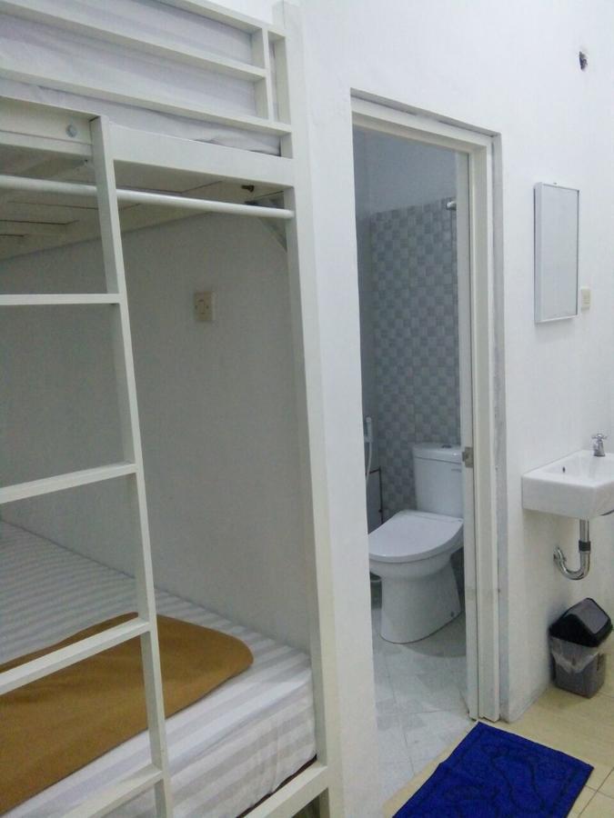 Albergue Setia Backpacker Yogyakarta Exterior foto
