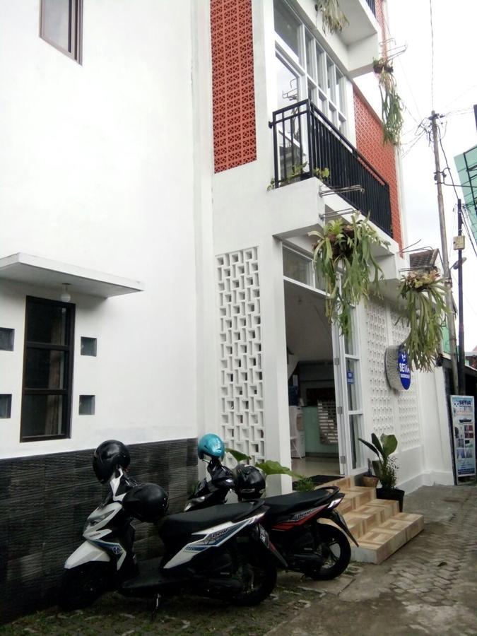 Albergue Setia Backpacker Yogyakarta Exterior foto